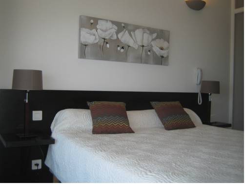 Imagen de la habitación del Hotel Plage Des Pins. Foto 10
