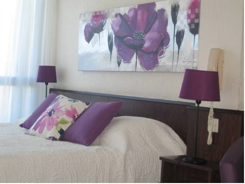 Imagen de la habitación del Hotel Plage Des Pins. Foto 16