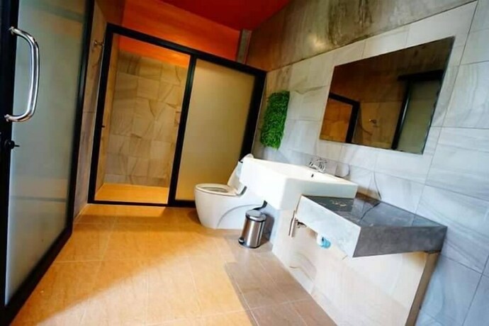 Imagen de la habitación del Hotel Plainam Resort. Foto 12