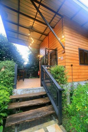 Imagen general del Hotel Plainam Resort Phrom Khiri. Foto 6