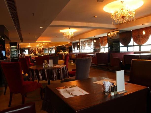 Imagen general del Hotel Plainvim Fashion Business. Foto 1