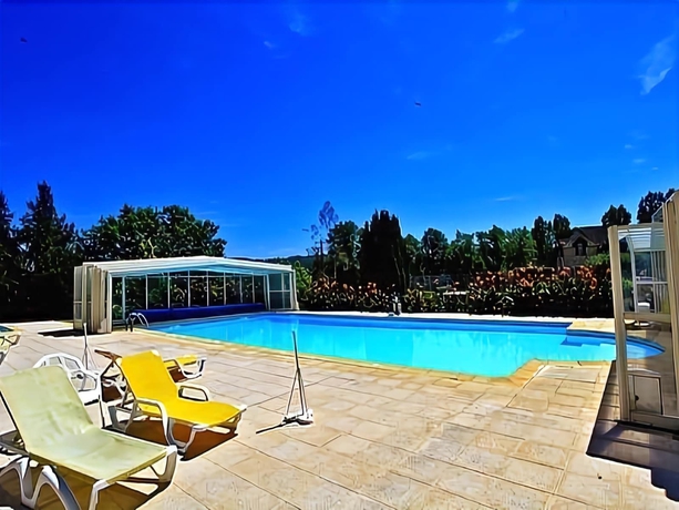 Imagen de la piscina del Hotel Plaisance, Vitrac. Foto 13