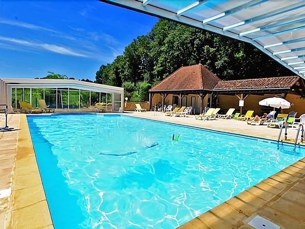 Imagen de la piscina del Hotel Plaisance, Vitrac. Foto 14