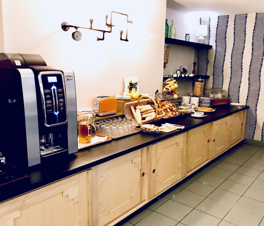 Imagen del bar/restaurante del Hotel Plaisance, Vitrac. Foto 3
