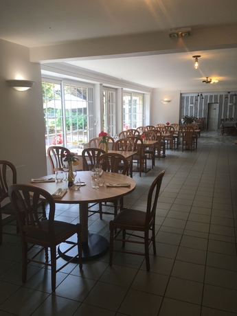 Imagen del bar/restaurante del Hotel Plaisance, Vitrac. Foto 5