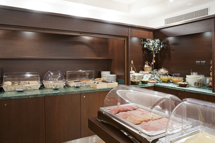 Imagen del bar/restaurante del Hotel Plaka. Foto 4