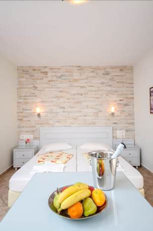Imagen de la habitación del Hotel Plaka I, Naxos. Foto 2