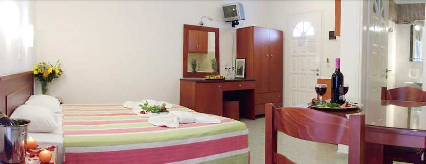 Imagen de la habitación del Hotel Plaka I, Naxos. Foto 13