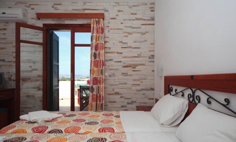 Imagen de la habitación del Hotel Plaka II. Foto 3