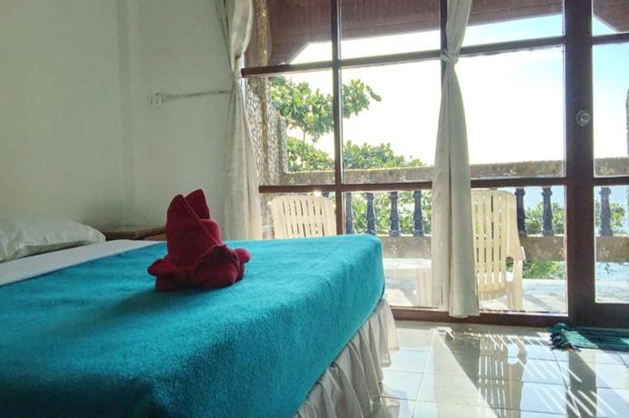 Imagen de la habitación del Hotel Plaloma Cliff Resort. Foto 10