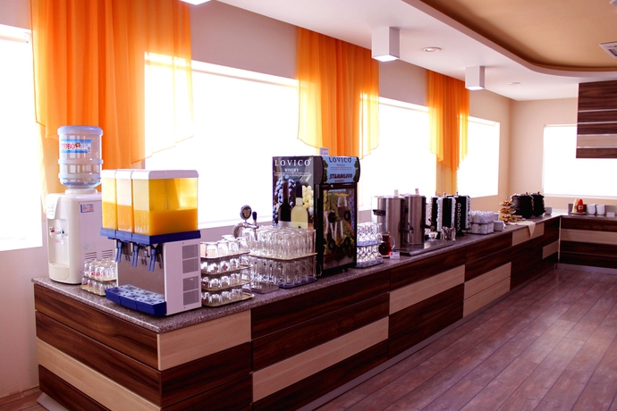 Imagen del bar/restaurante del Hotel Plamena Palace. Foto 3