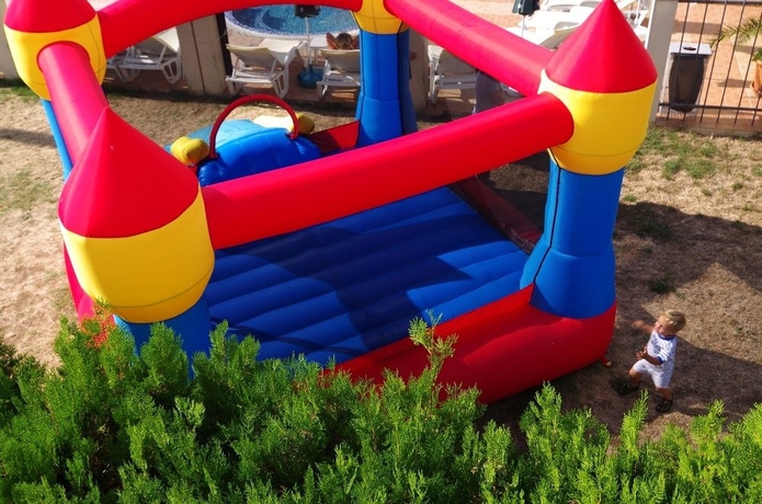 Imagen de los exteriores del Hotel Plamena Palace. Foto 7