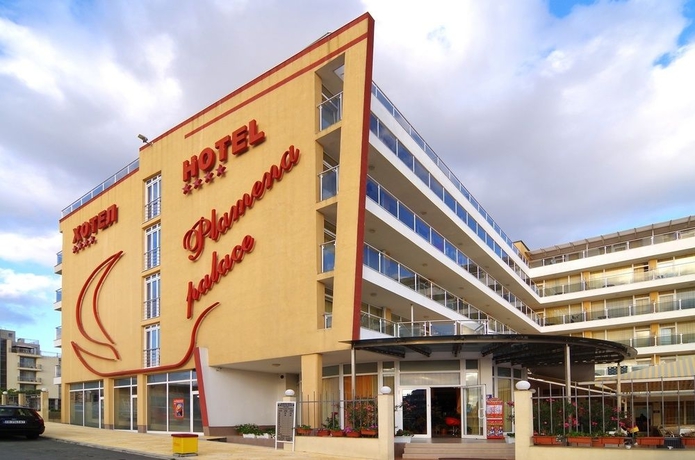 Imagen de los exteriores del Hotel Plamena Palace. Foto 8