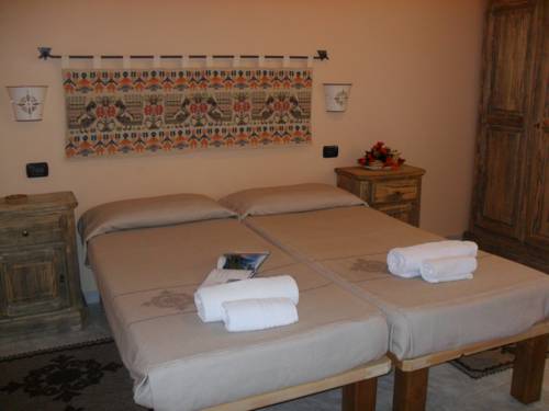 Imagen de la habitación del Hotel Plammas. Foto 10