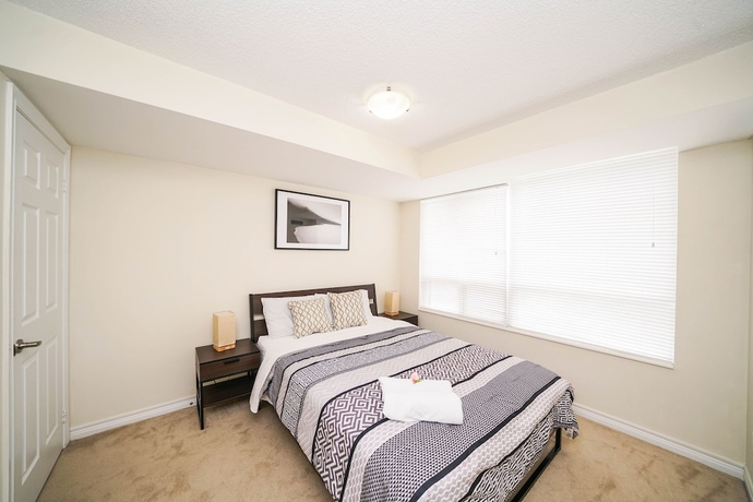 Imagen de la habitación del Hotel PlanURstay - Mississauga Downtown Square One. Foto 2
