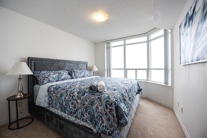 Imagen de la habitación del Hotel PlanURstay - Mississauga Downtown Square One. Foto 9