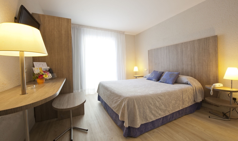 Imagen de la habitación del Hotel Planamar. Foto 4