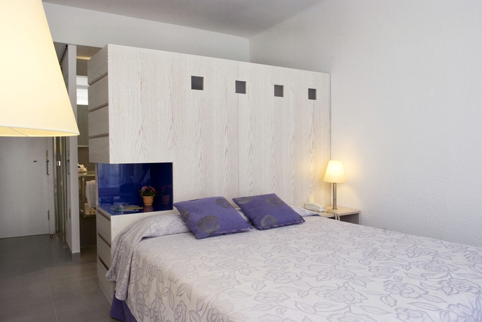 Imagen de la habitación del Hotel Planamar. Foto 6