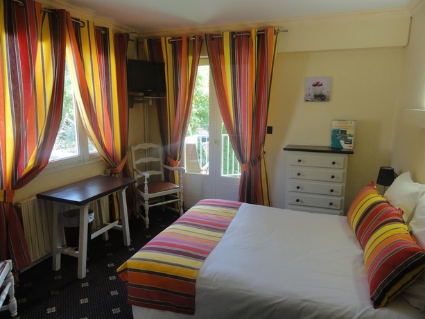 Imagen de la habitación del Hotel Planes. Foto 2