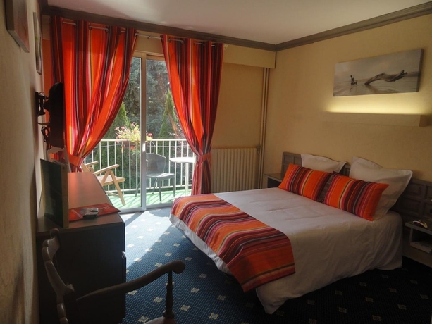 Imagen de la habitación del Hotel Planes. Foto 4