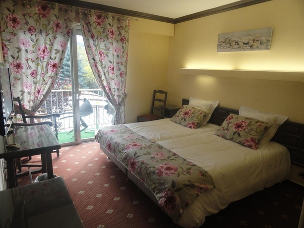 Imagen de la habitación del Hotel Planes. Foto 8