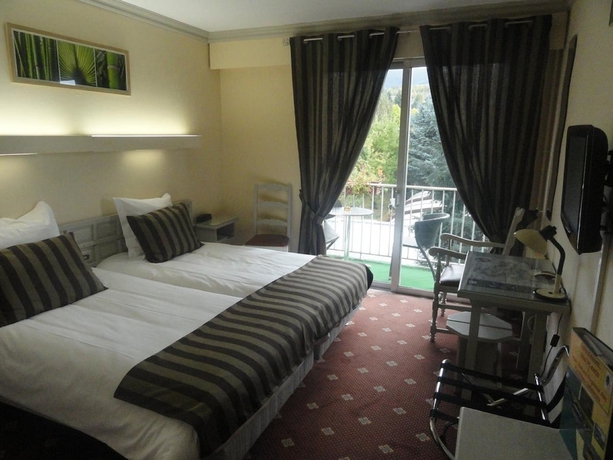 Imagen de la habitación del Hotel Planes. Foto 10