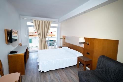 Imagen de la habitación del Hotel Planet Blue El Arenal. Foto 9