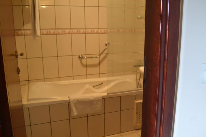 Imagen de la habitación del Hotel Planet, Deido. Foto 9