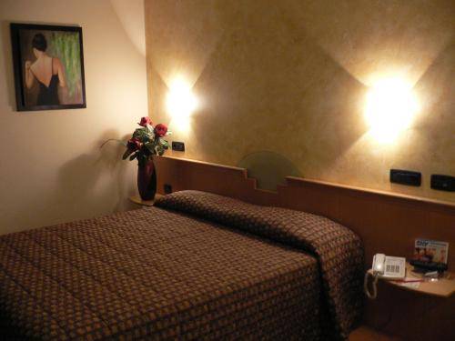 Imagen de la habitación del Hotel Planet, Maranello. Foto 3