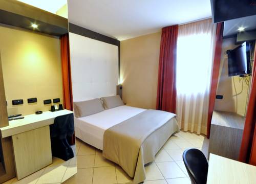 Imagen de la habitación del Hotel Planet, Maranello. Foto 10
