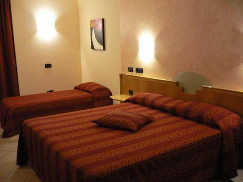 Imagen de la habitación del Hotel Planet, Maranello. Foto 16