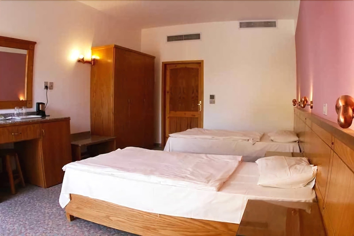 Imagen de la habitación del Hotel Planet Oasis. Foto 5