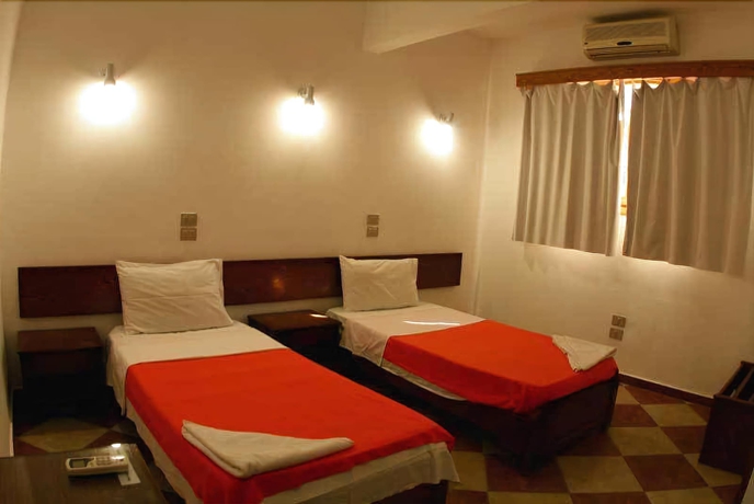 Imagen de la habitación del Hotel Planet Oasis. Foto 9