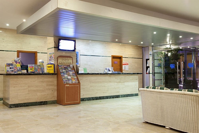 Imagen de los interiores del Hotel Planet One. Foto 13