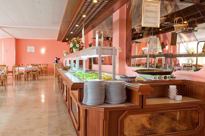 Imagen del bar/restaurante del Hotel Planet One. Foto 7