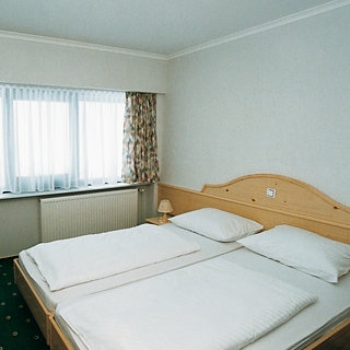 Imagen de la habitación del Hotel Planja. Foto 4