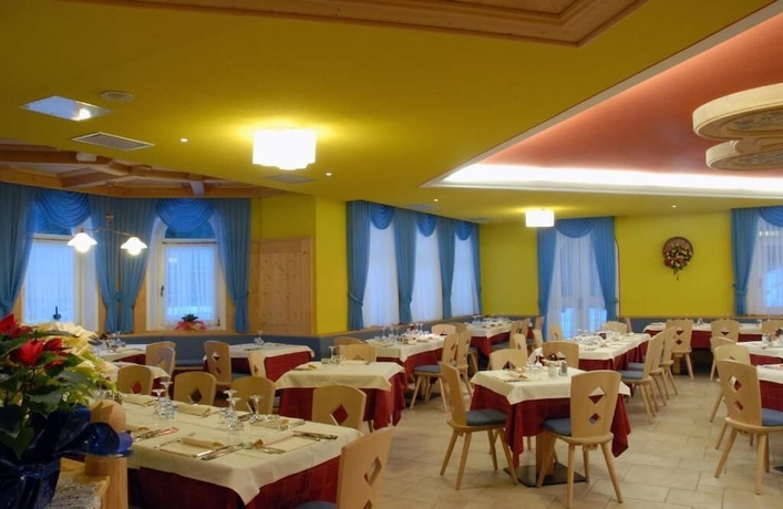 Imagen del bar/restaurante del Hotel Plank. Foto 4