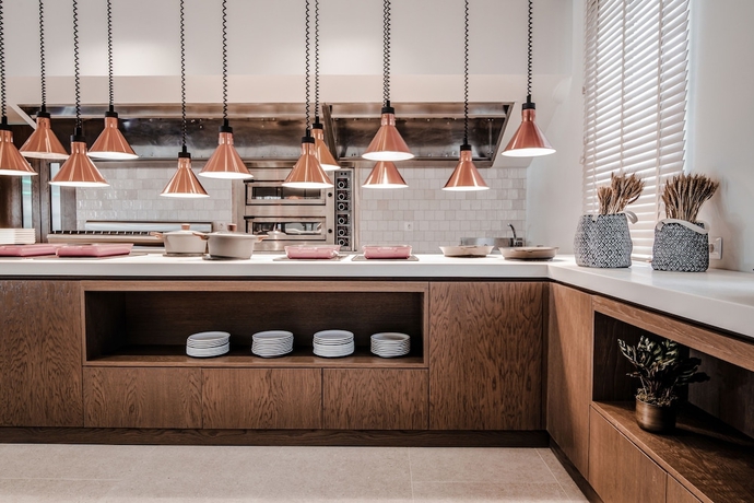 Imagen del bar/restaurante del Hotel Planos. Foto 3