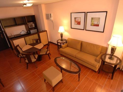 Imagen de la habitación del Hotel Planta Centro Bacolod and Residences. Foto 8