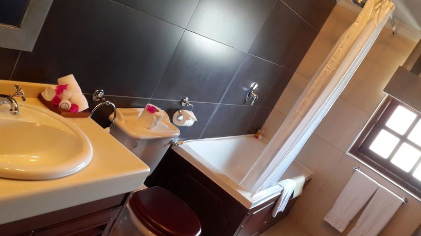 Imagen de la habitación del Hotel Planters Lodge and Spa. Foto 10