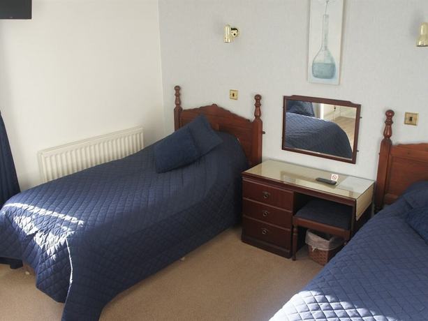 Imagen de la habitación del Hotel Plas Isa. Foto 15