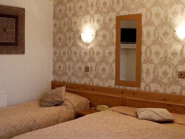 Imagen general del Hotel Plas Isa. Foto 10