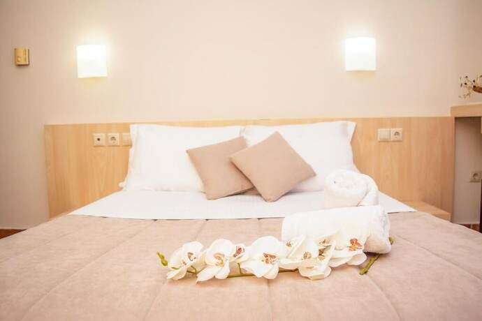 Imagen de la habitación del Hotel Platamon Centrale. Foto 22