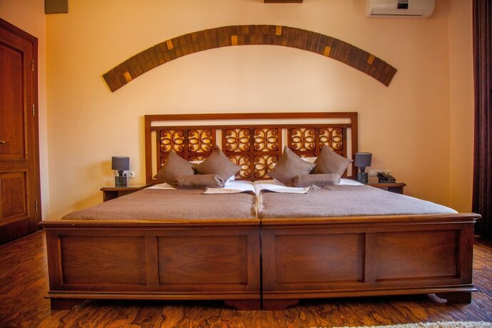 Imagen de la habitación del Hotel Platan, Samarkand. Foto 20