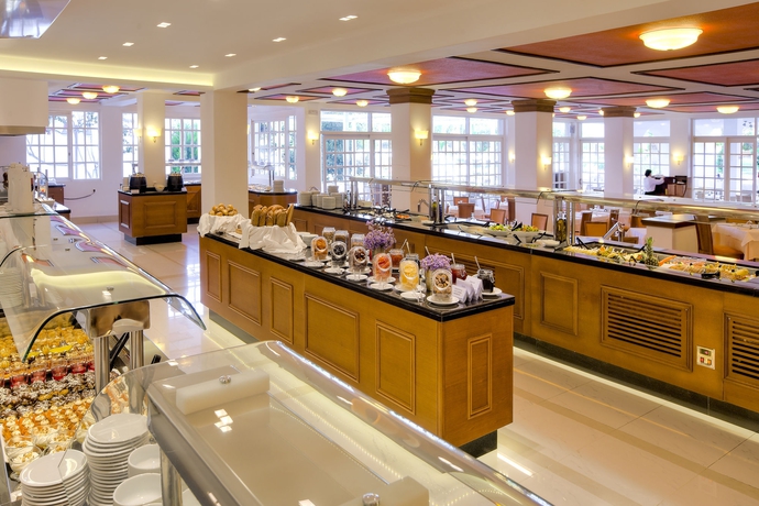 Imagen del bar/restaurante del Hotel Platanista. Foto 6