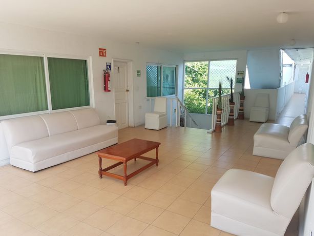 Imagen de los interiores del Hotel Platas. Foto 20
