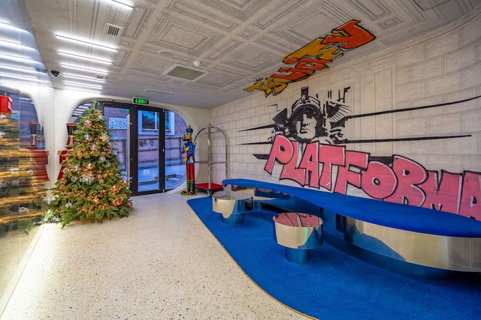 Imagen de los interiores del Hotel Platforma Design. Foto 19