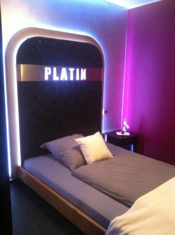 Imagen de la habitación del Hotel Platin. Foto 8