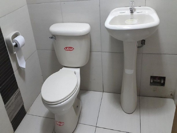 Imagen de la habitación del Hotel Platinium Palace. Foto 7
