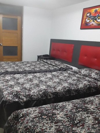 Imagen de la habitación del Hotel Platinium Palace. Foto 9